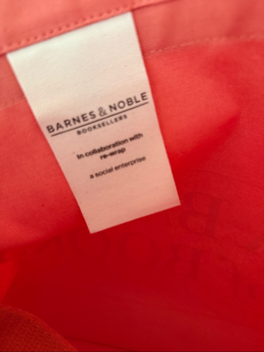 NWT! Barnes & Noble Coral Tote Bag - A Bag of Books - Picture 6 of 8